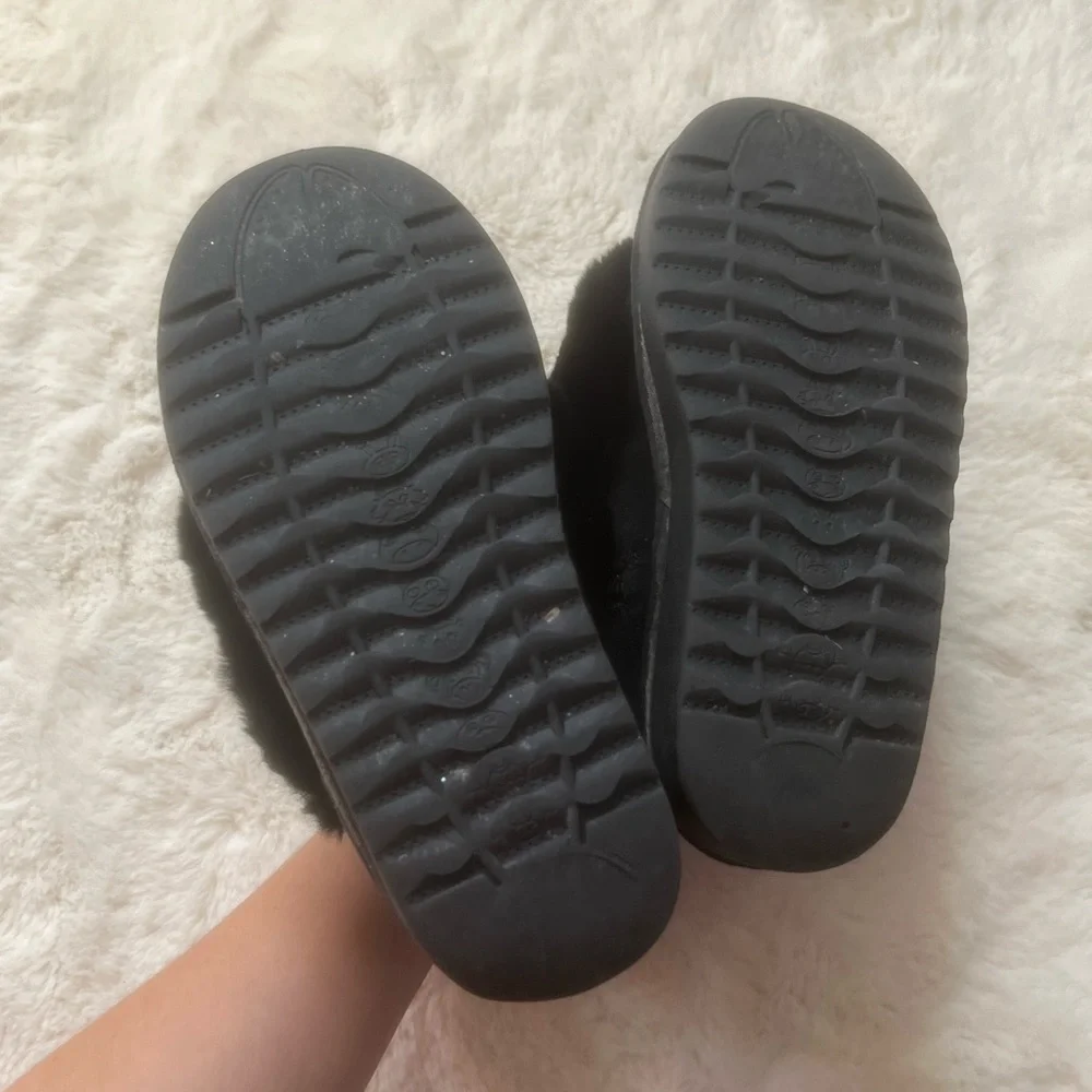 Ugg Ozwear Donkey Zip Boots Big Kids 2